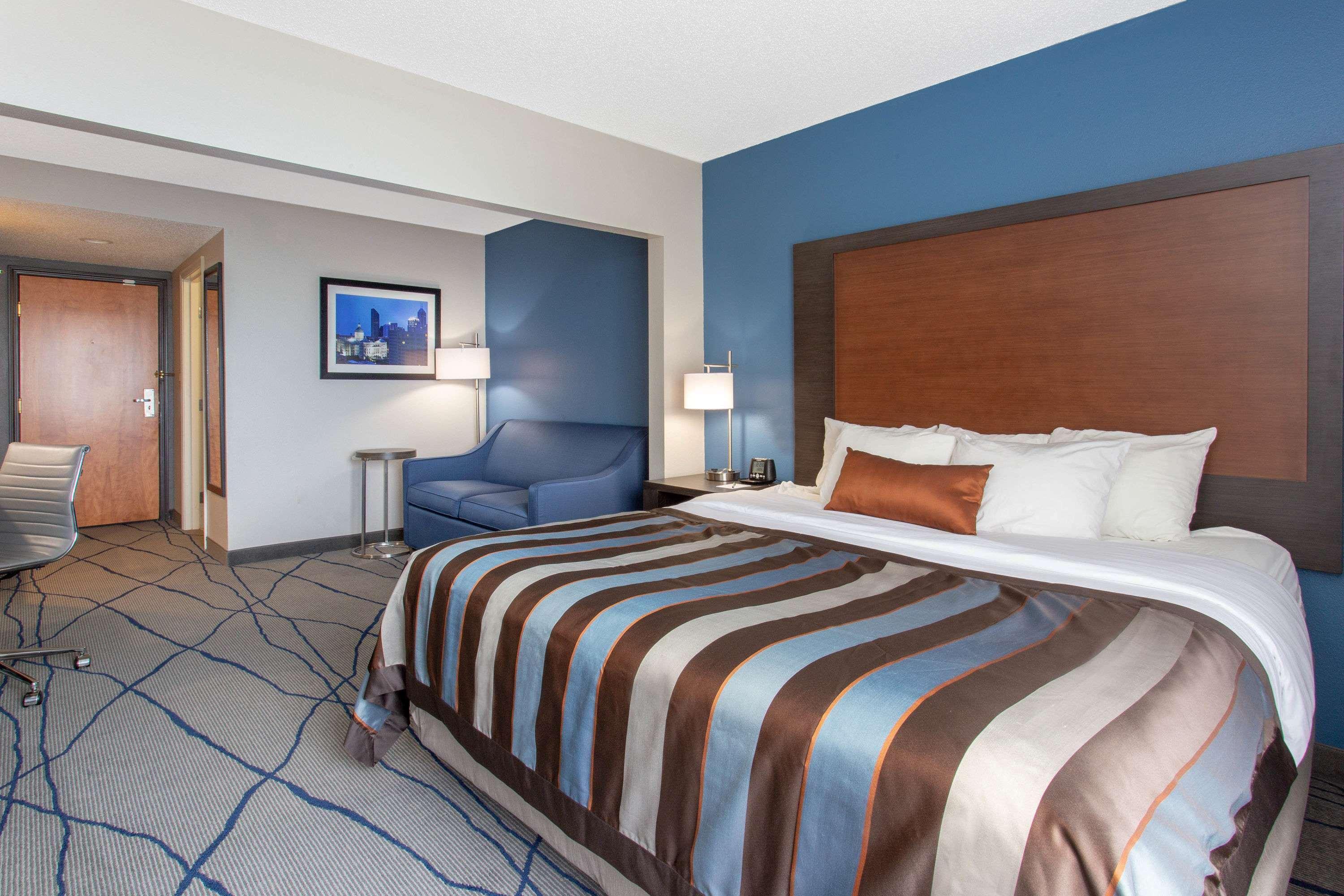 Hotel Wingate By Wyndham Indianapolis Airport Plainfield Exterior foto